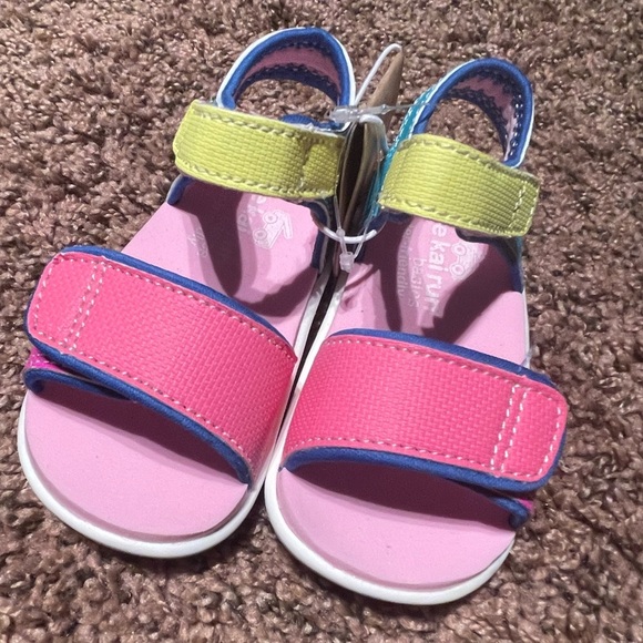 New - See Kai Run Basics Logan Multi Sz 5 or 6 Available - Picture 6 of 7